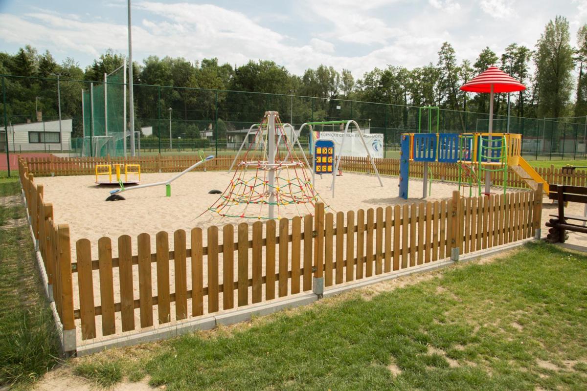 Camping Oaza Blonie Kornik Domki Standard - 3 Pokoje Kültér fotó