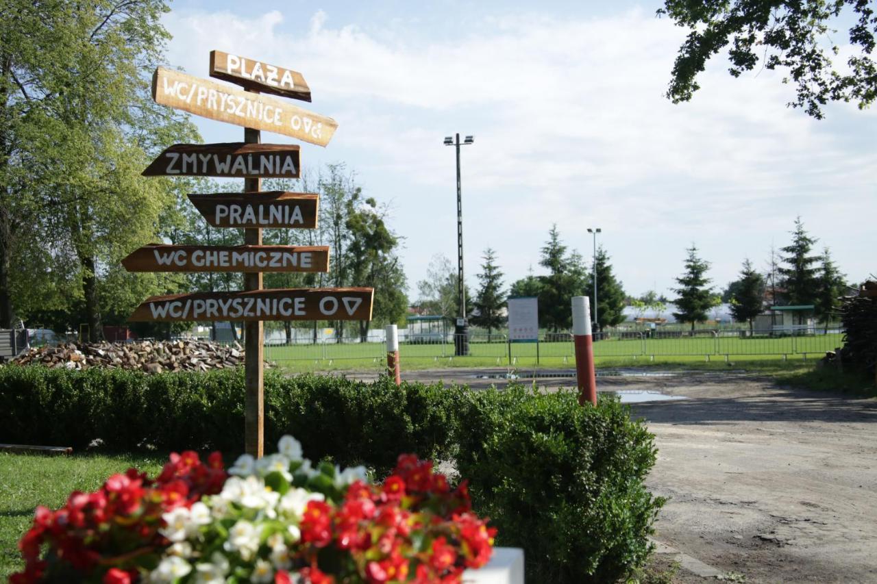 Camping Oaza Blonie Kornik Domki Standard - 3 Pokoje Kültér fotó
